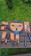 Fiskars essential wąż ogrodowy pistolet sekatory Nożyce Łopatka do trawy 