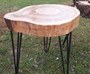 Stolik kawowy z plastra orzech włoski