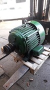 Sprzedam silnik elektryczny dwubiegowy 10kw-745obr./14kw-1450obr.