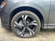 Listwa błotnika lewy przód Audi q3 83a lz7s 83a853717