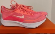 NIKE Zoom Flyknit 4 41