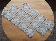 Szara serwetka, złota nitka, rękodzieło, serweta