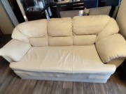 Sofa  z funkcją spania i pojemnikiem na pościel 