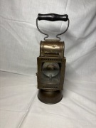 Lampa kolejowa w świetnym stanie