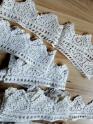 Stare koronki ręcznie robione 