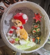 Bombka z Ręcznie rzeźbionym pieskiem chihuahua 