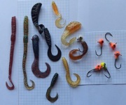 Guma twister plus główki jigowe Zestaw 16 sztuk