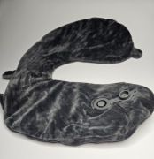 kompaktowa poduszka do podróży samolotem lub samochodem