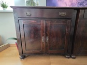 Drewniana komoda w stylu rustykalnym (2 sztuki)