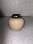 Mały pękaty wazonik