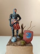 Gotowa pomalowana figurka żywiczna 54 mm na drewnianej podstawce