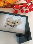 Broszka - Srebrny Terier z cyrkoniami 