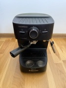 Ekspres kolbowy Electrolux Cremapresso EEA 250