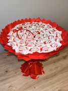 Słodki bukiet z 42 pralin Raffaello – Idealny Prezent! 40 cm wysokości