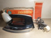Żelazko prod. Ukraina z 1982 r., moc 1000W, fabrycznie nowe