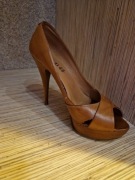 Sprzedam czółenka letnie szpilki rozm 37