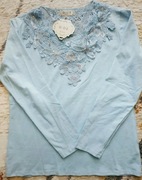 Bluzka koszulka damska zdobiona koronką, cekiny