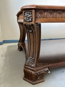 Stolik kawowy, zdobiony, marmur imitacja.