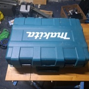 OGROMNA WALIZKA MAKITA HR009GM202