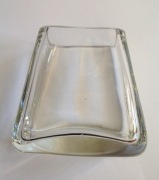 Mały wazon vintage z grubego szkła