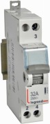Przełącznik pojedynczy Legrand FR300 32A 250V z punktem neutralnym 412902