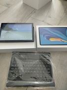 Nowoczesny tablet z klawiaturą 