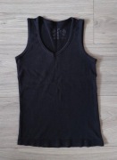 YD Podkoszulek czarny prążkowany 152