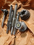 Skrzynia biegów Cezet 175 (356 450) części jawa