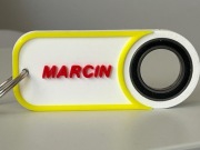 Brelok do kluczy z łożyskiem do kręcenia