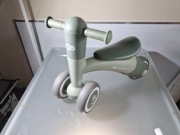 Kinderkraft Rowerek Biegowy Trójkołowy Jeździk Pchacz Minibi