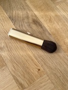 Merle Norman wysuwany Pędzel do makijażu Podróży Złoty