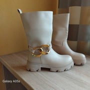 Nowe kozaki kremowe 39