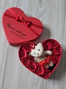 Flowerbox róże mydlane prezent Walentynki Dzień Kobiet serce