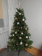 Choinka nidud Jysk 180