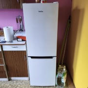 lodówka Amica wysokość 144cm Frost control   typFK200.4(E ) ma 2lata