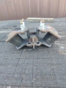 Poduszka skrzyni biegów Lexus GS300 12371-46160