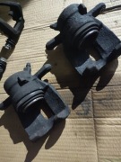 Zaciski hamulcowe + jarzma CLIO 4 1.5 dci