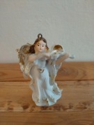 Figurka aniołek ze skrzypcami 