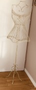 Sprzedam.dużego metalowego manekina shabby chic