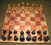 Szachy dla wojska produkcji mordowskiego Gułagu "Gulag Knight"