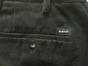 Spodnie marki Gant  48