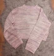 Sweterek różowo fioletowy z dziurkami r.146/152. Nowy bez metki