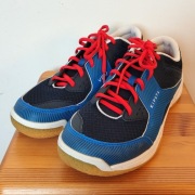 Buty sportowe halowe KIPSTA V100 rozmiar 41 męskie