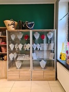 Witryna gablota szklana ledy