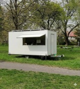 Przyczepa gastronomiczna lody kawa 4.5 m własne zasilanie food truck