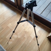 Statyw do aparatu/kamery z pilotem 