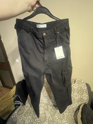 Spodnie czarne Bershka roz 44 nowe nie używane 