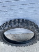 Opona 100/90 r19