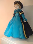 Lalka regionalna w stroju ludowym