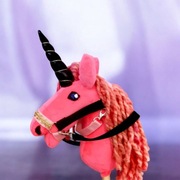 Jednorożec unicorn na kijku Hobby Horse - MAGIC RASBERRY 